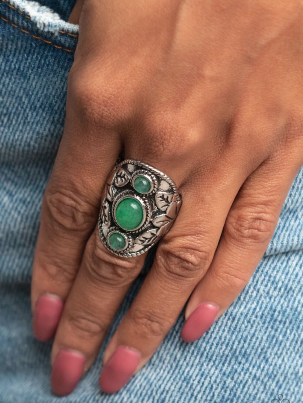 Paparazzi Jewelry Accessories - PALMS Up - Green Ring - Vintage